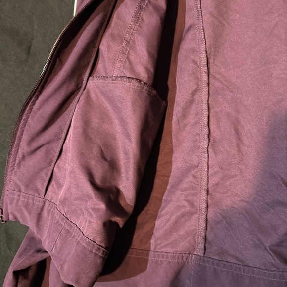 Nike warm-up jacket women’s small purple, pink and white - Picture 3 of 7